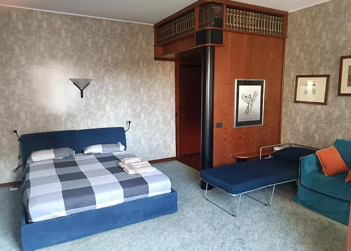 Milan South Gate Apartment
